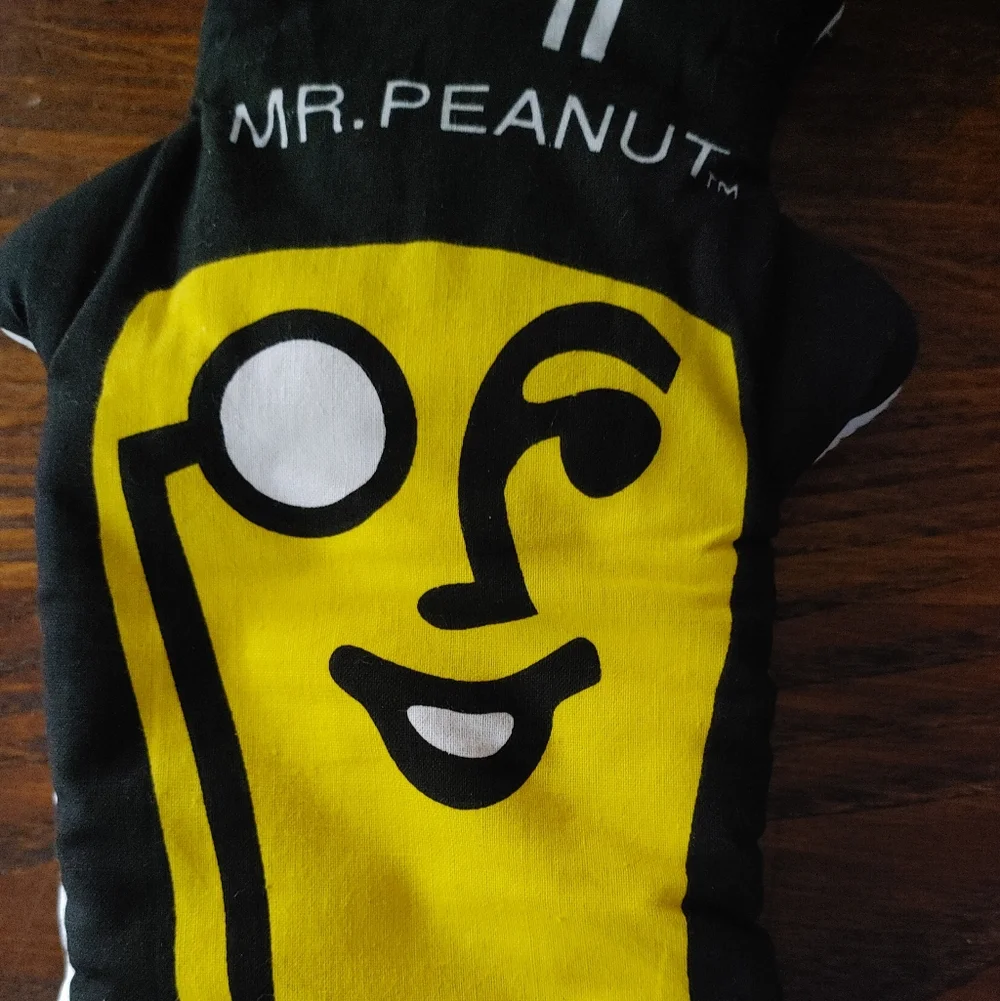 VINTAGE Planters Mr. Peanut Oven Mitt 14
